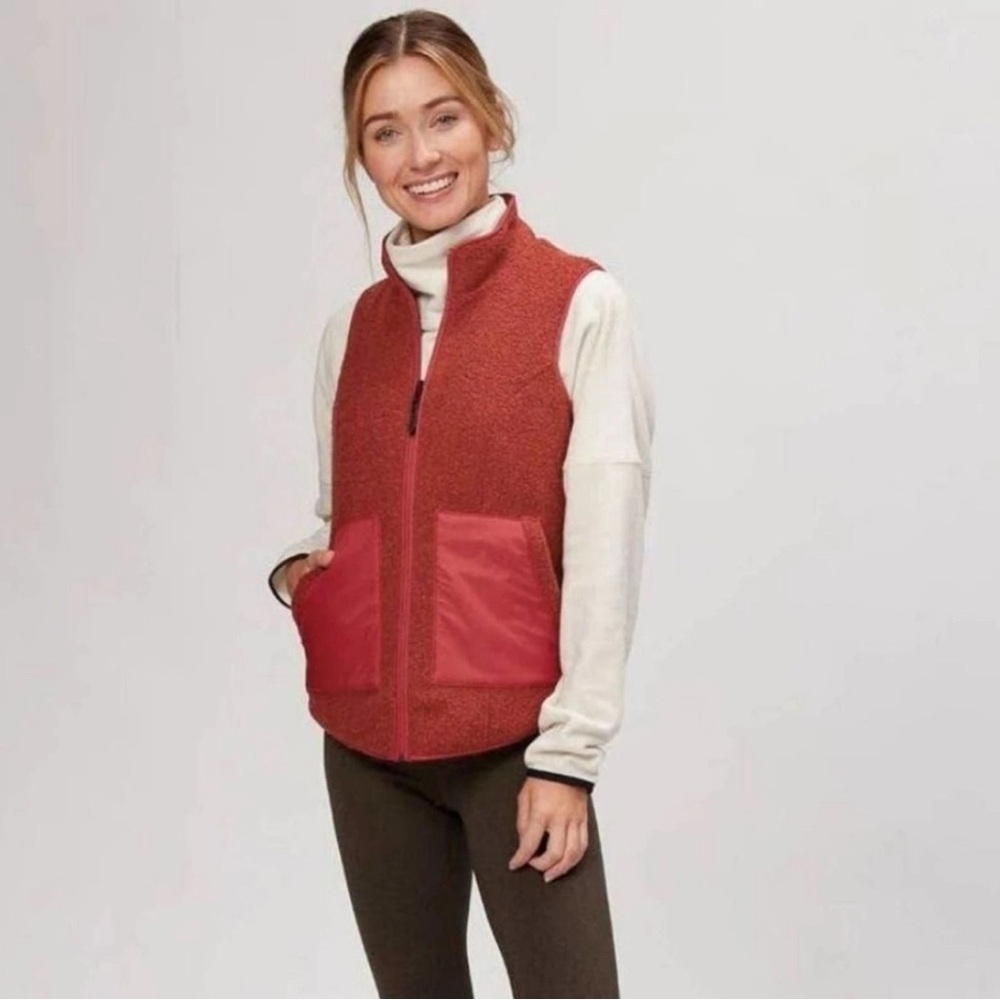 Smartwool Anchor Line Cranberry Red Reversible Sherpa Puffer Vest L